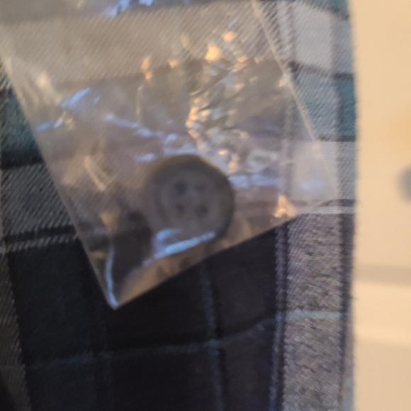 Pendleton Woolen Mill WOMEN'S FAVORITE FLANNEL SHIRT - Picture 7 of 7